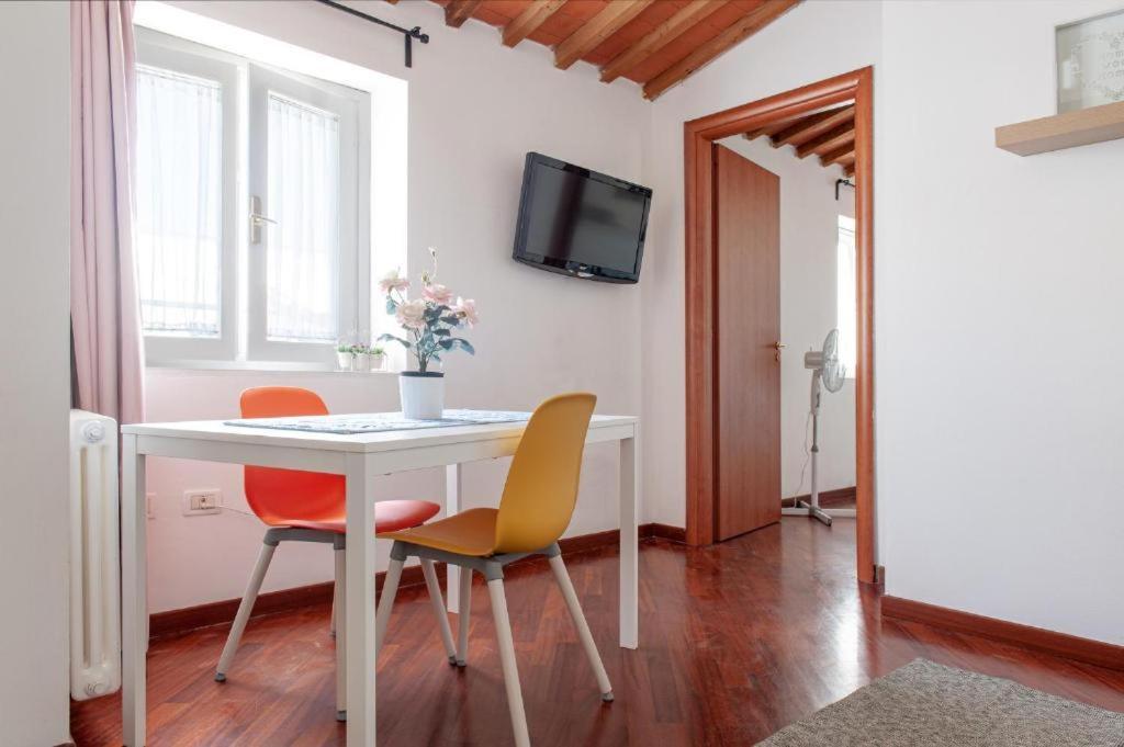 Casa Felicita' Apartment Livorno Luaran gambar