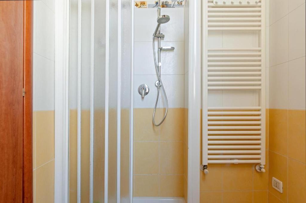 Casa Felicita' Apartment Livorno Luaran gambar